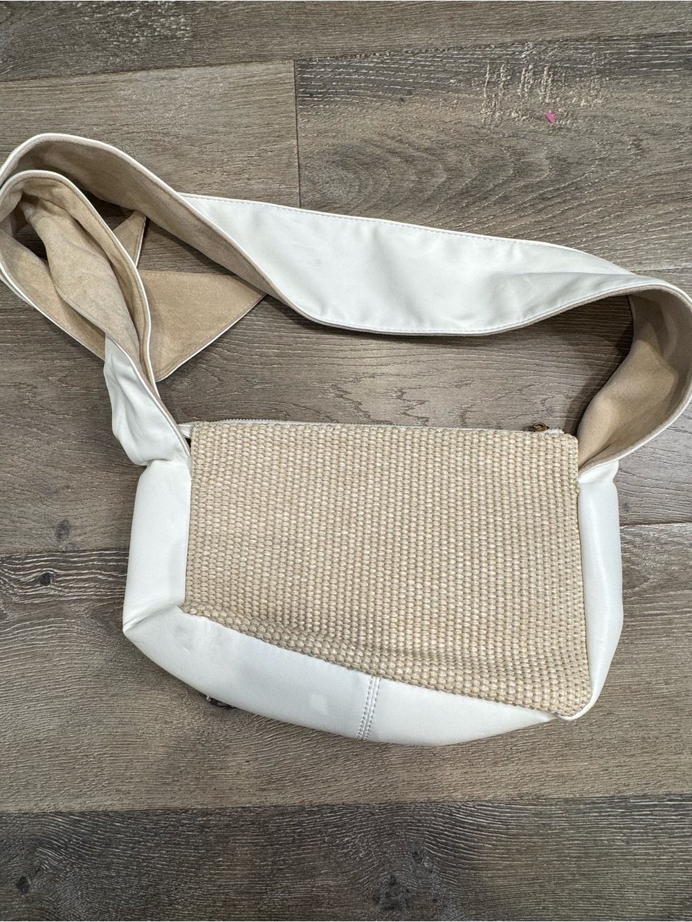Cream Woven Shoulder Bag with White Knot Strap - Picture 3 of 9